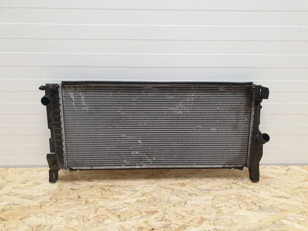 Dzesēšanas šķidruma radiators 7617630