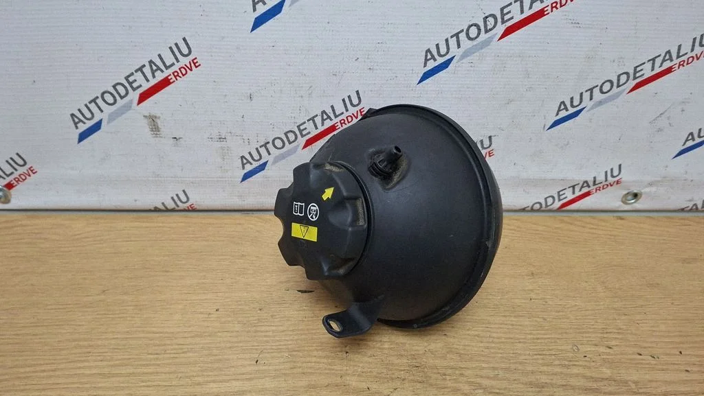 Coolant expansion tank/reservoir 17138616418