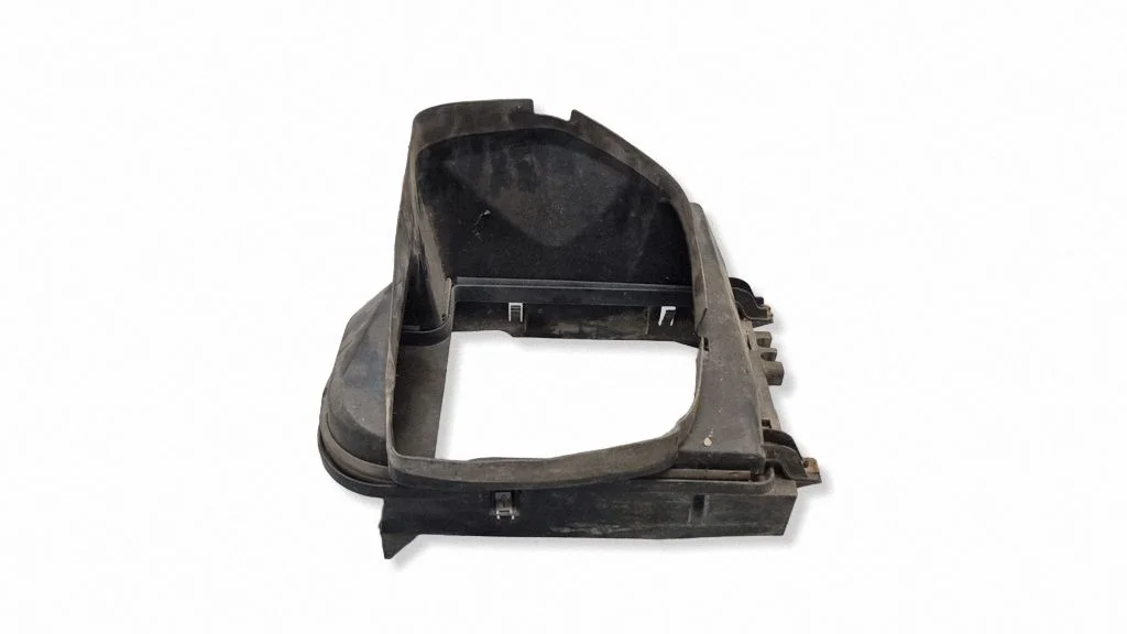 Intercooler air guide/duct channel – BMW X6 E71 (2008-2014)