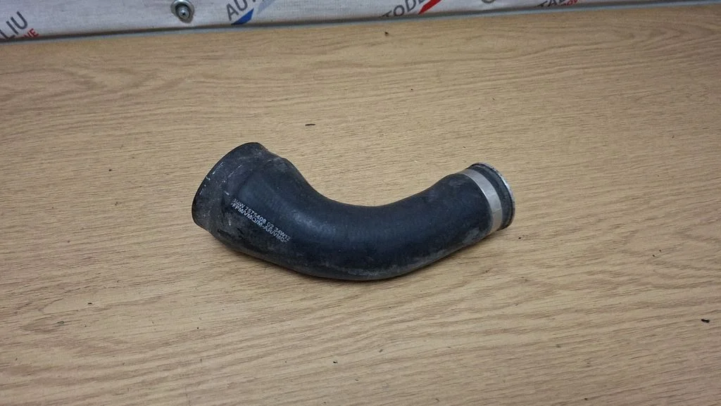 Intercooler hose/pipe 7575408