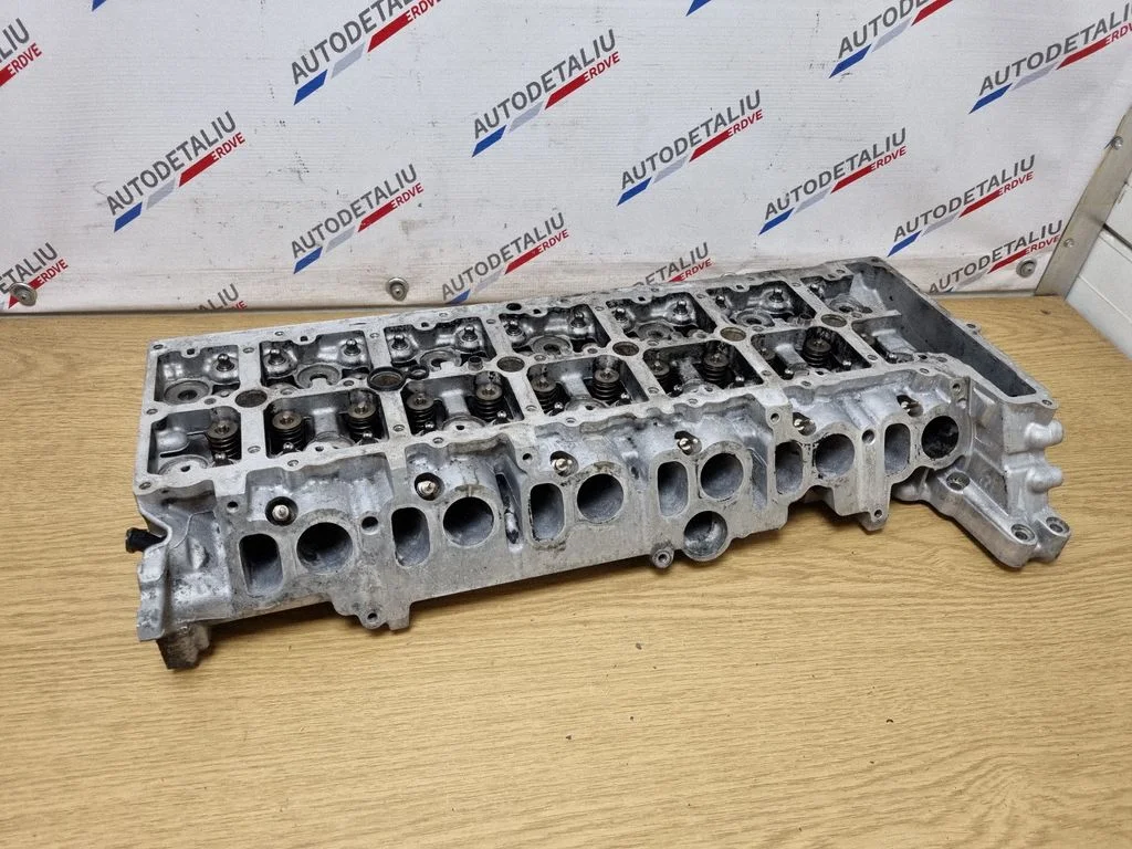 Engine head 7800003