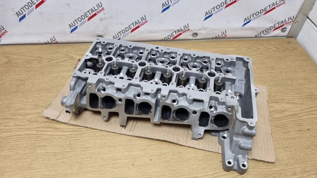 Engine head – BMW 3 Series F30 F35 F31 (2012-2018)