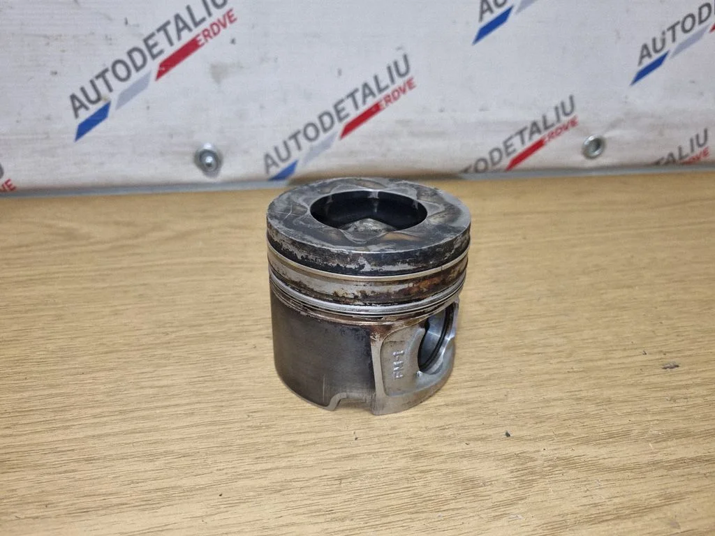 Piston 0840BB