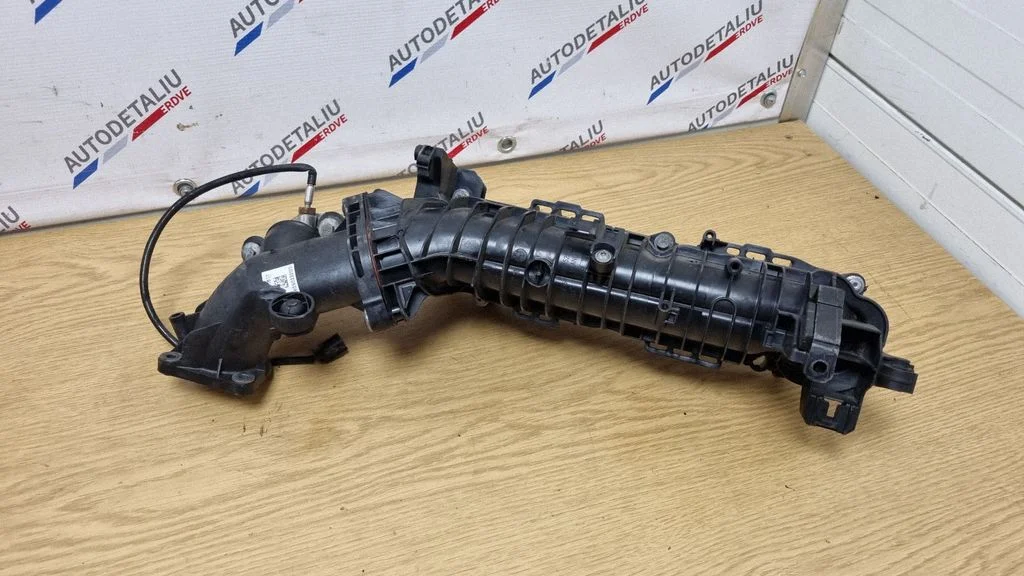 Intake manifold – BMW X1 E84 (2009-2015)
