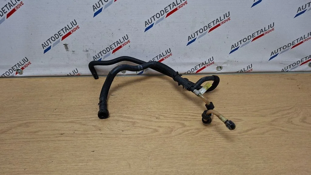 Fuel line pipe 7806961