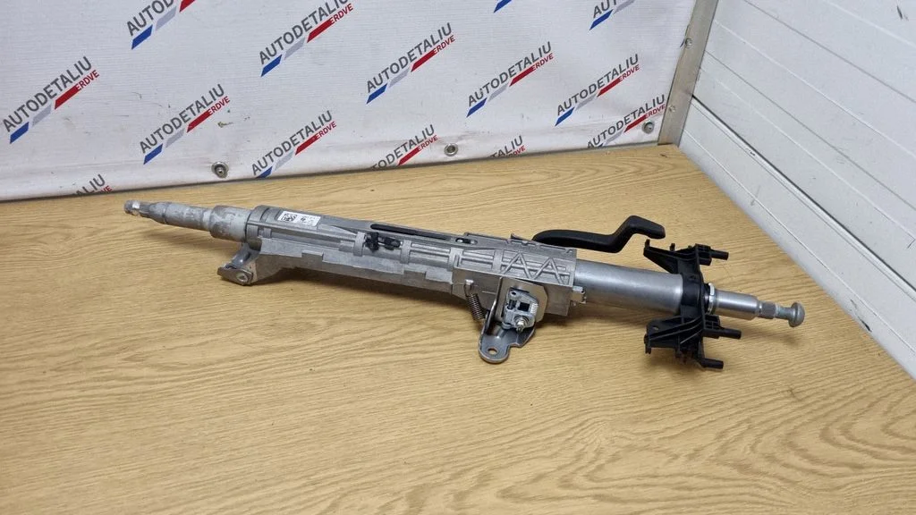 Steering wheel axle 6896187