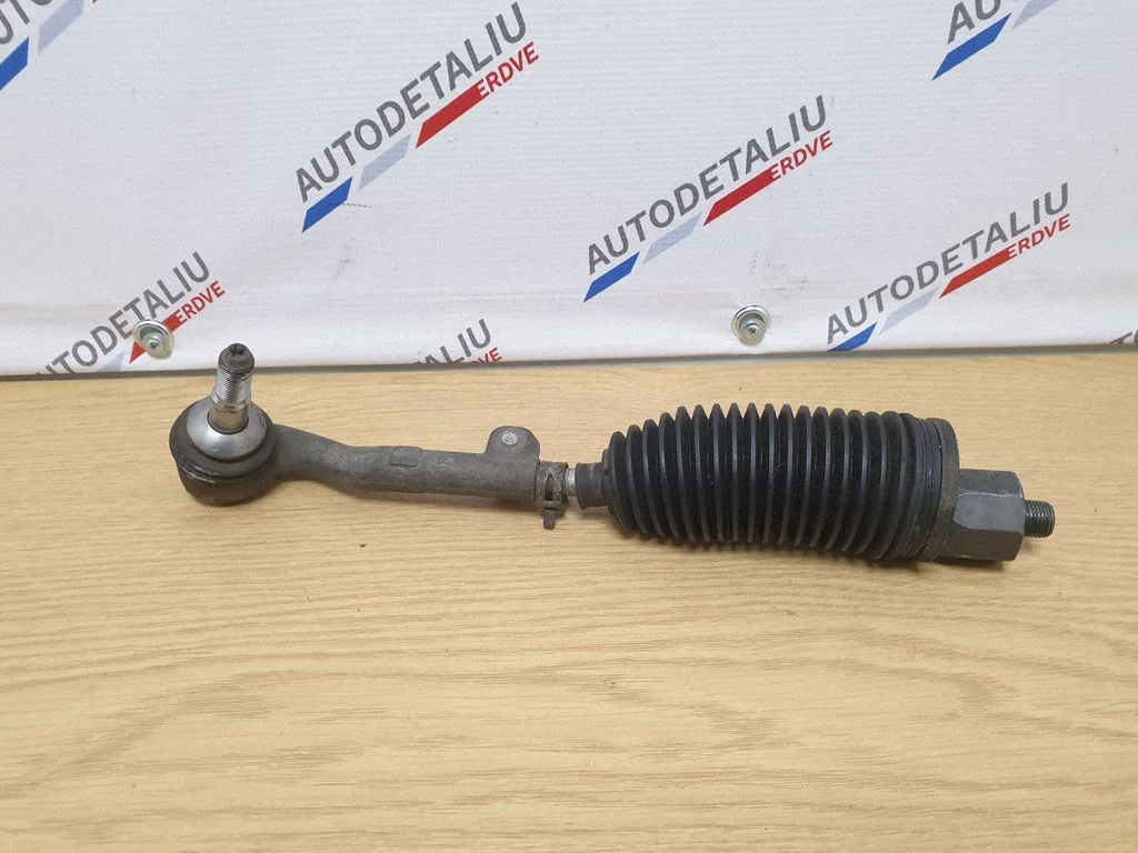 Steering tie rod – right