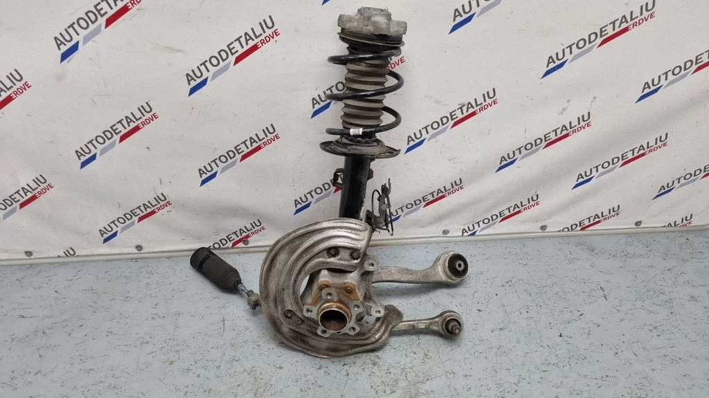 Front wheel hub spindle knuckle 6878609