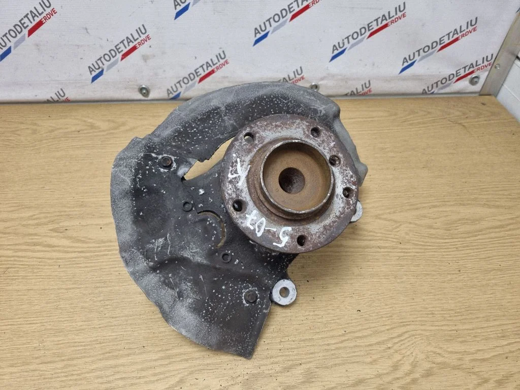 Front wheel hub – BMW 5 Series E60 E61 (2004-2010)