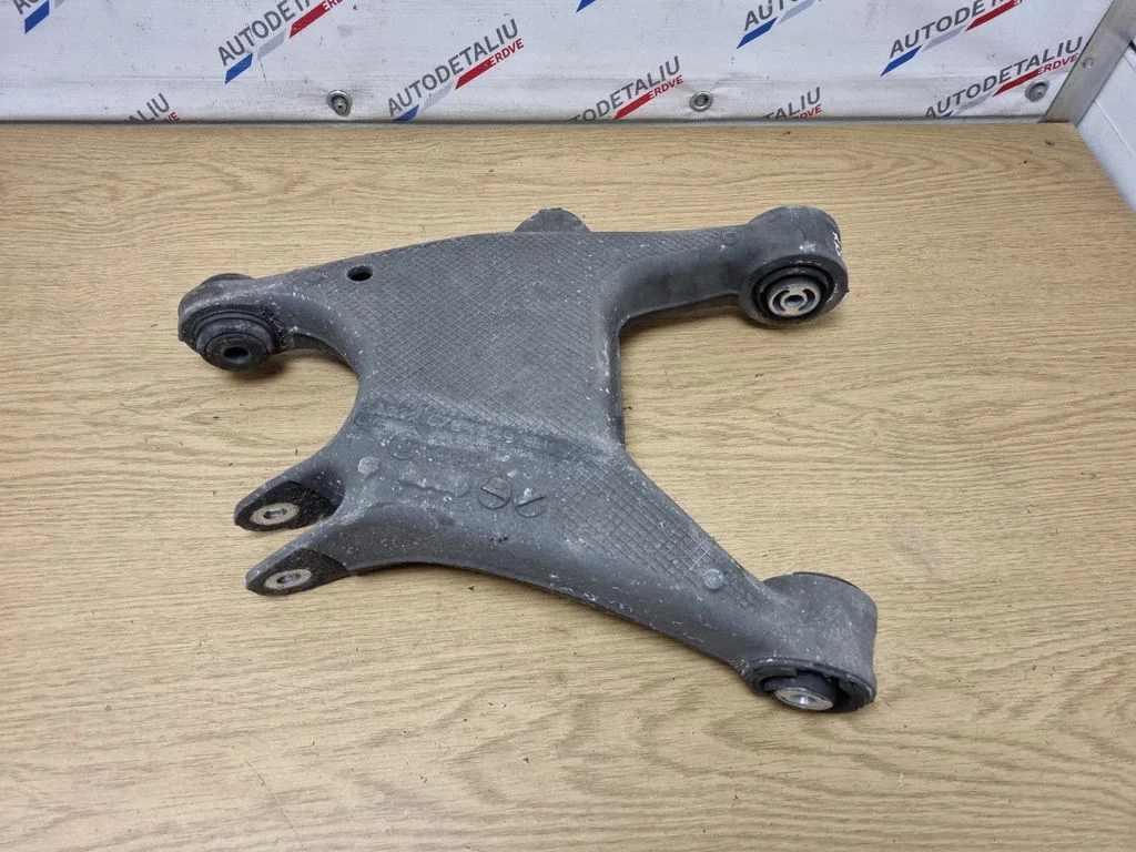Rear upper control arm/wishbone 6784349