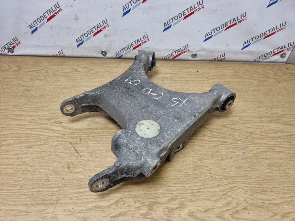 Tagumine ülemine õõtshoob 1095254