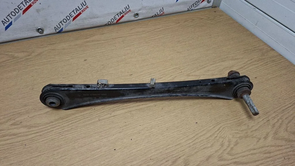Rear control arm 6788550