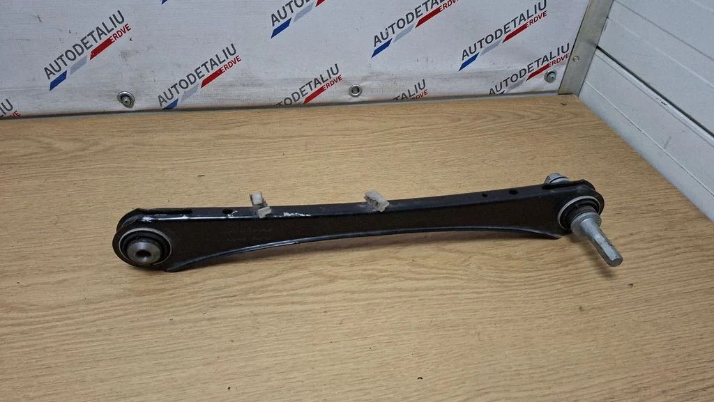 Rear control arm 6788550
