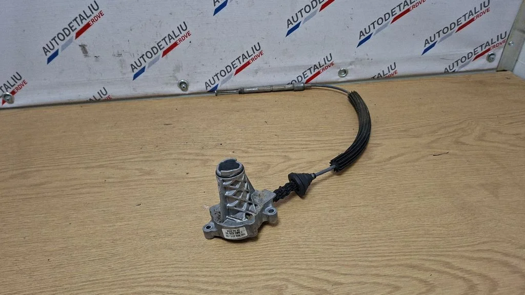 Gear shift cable linkage 7582630