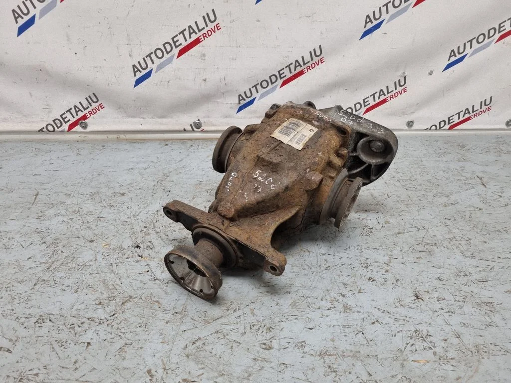 Rear differential 7560591