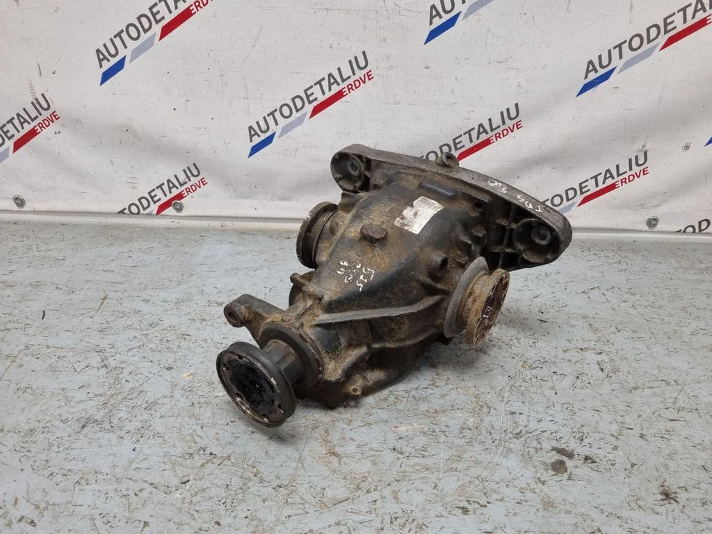 Rear differential 1428488