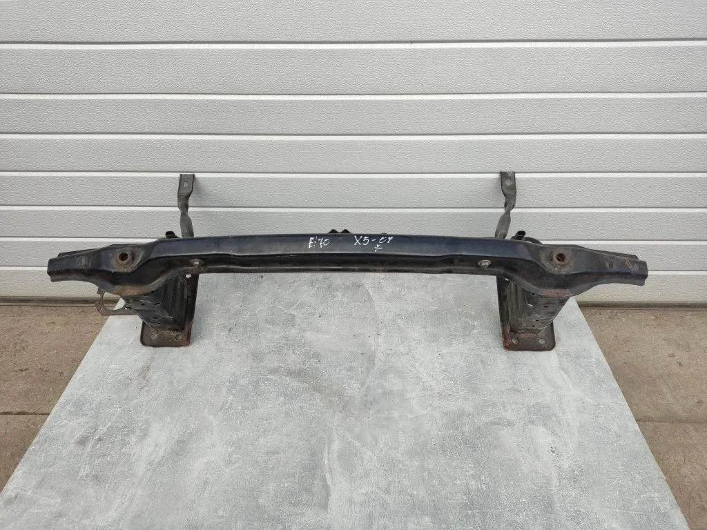 Esistange põikitala – BMW X5 E70 (2006-2013)