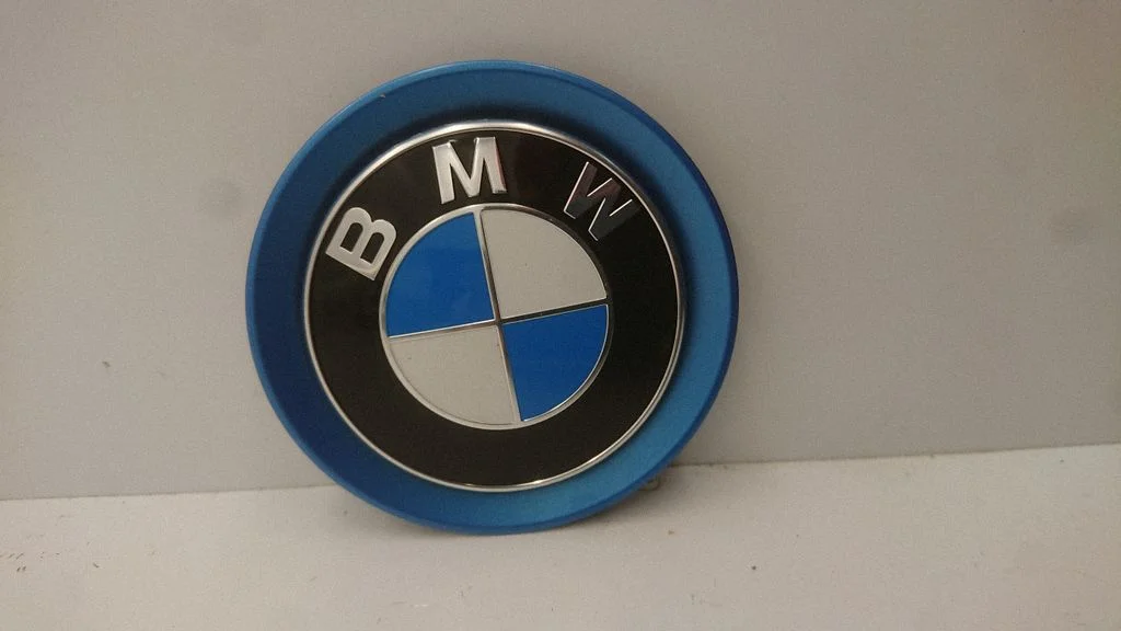 Tootja embleem (logo) – BMW i3 (2013-)