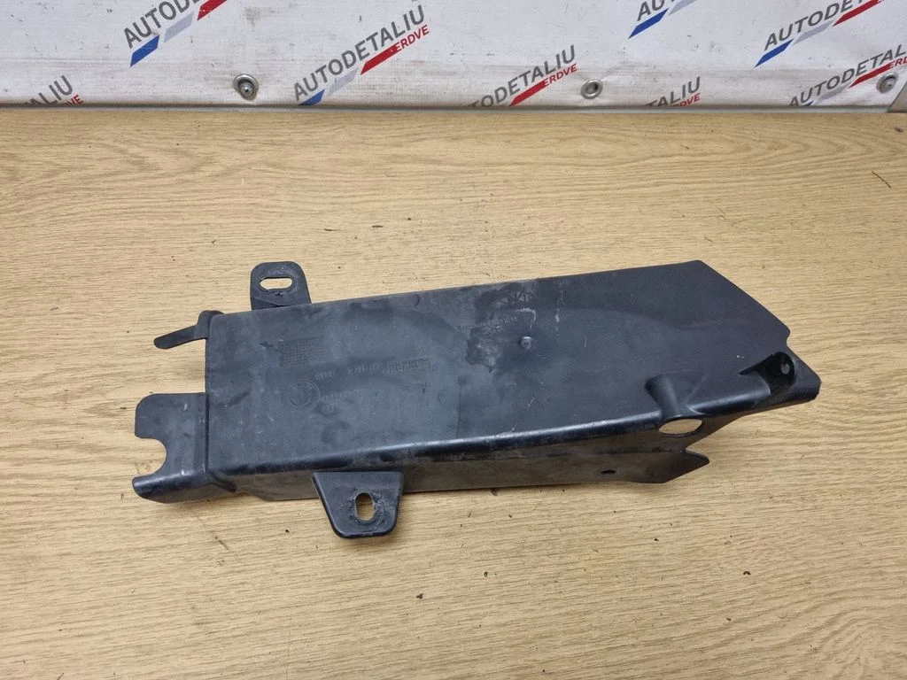 Brake cooling air channel/duct – BMW 5 Series F10 F11 (2009-2016)
