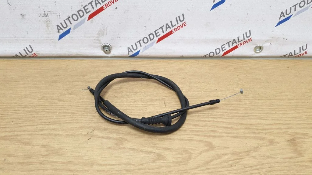 Motora pārsega slēdzenes atvēršanas trose 7300572