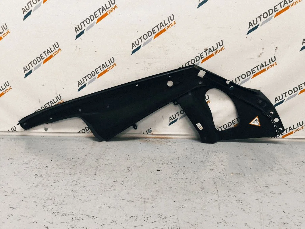 Engine bonnet/hood lock trim molding 7211929