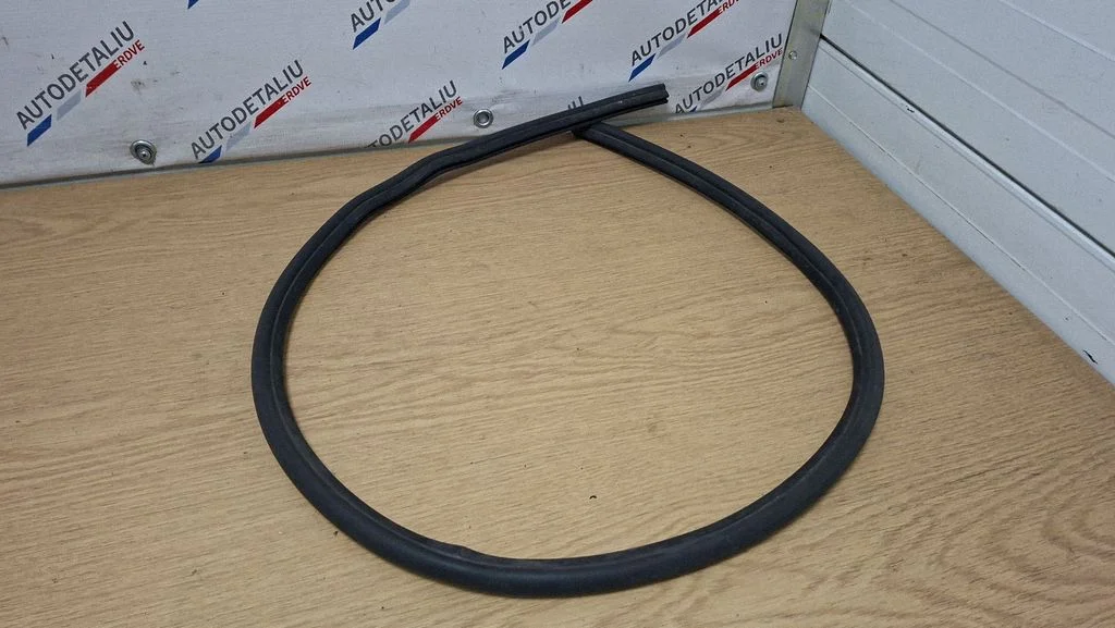 Uszczelka komory silnika – BMW X1 E84 (2009-2015)