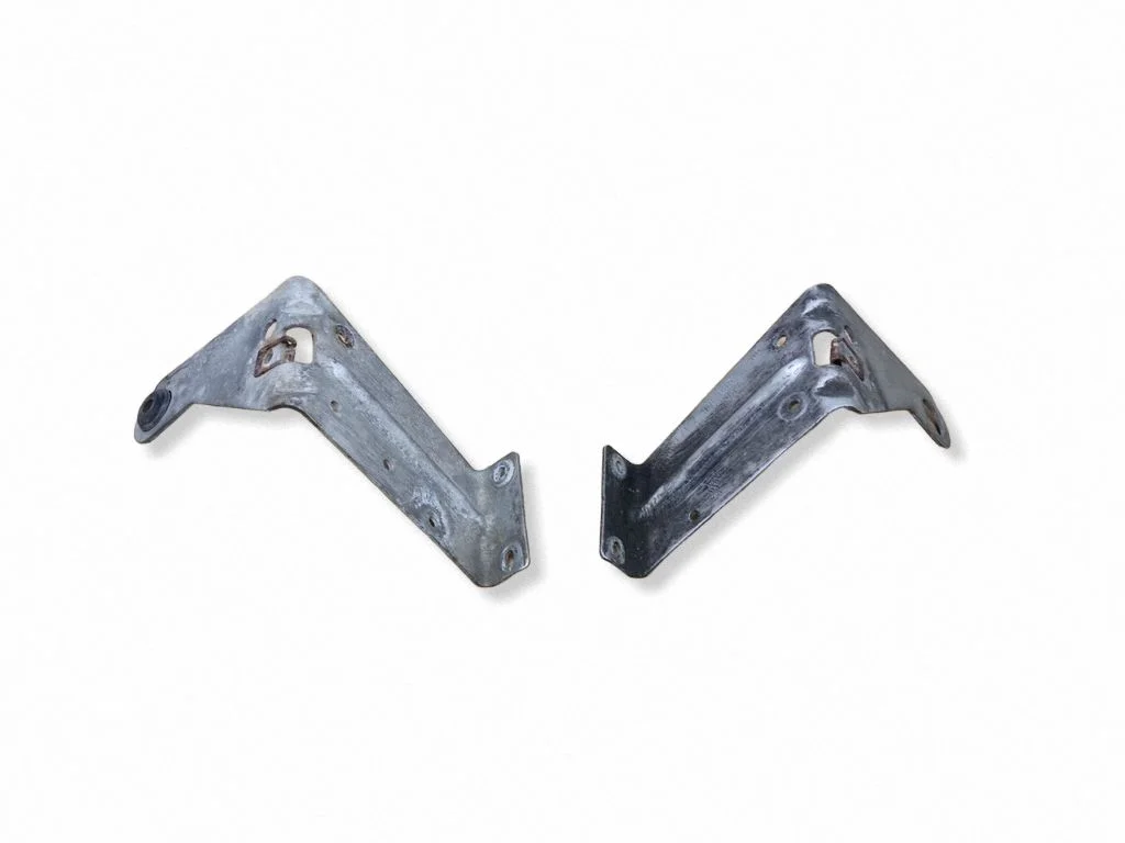 Fender mounting bracket 7188835