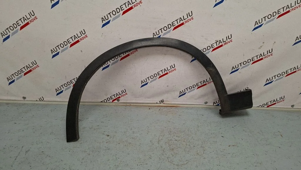 Front arch trim 7210081