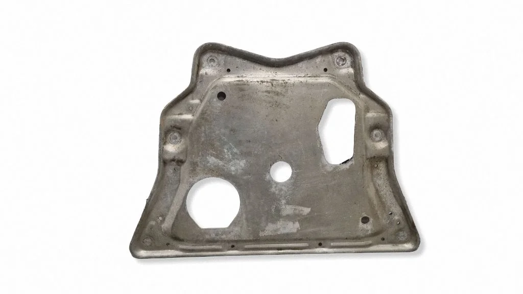 Engine splash shield/under tray 6777535