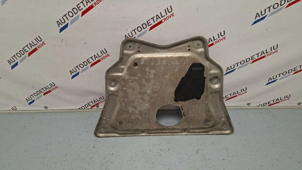 Motora dibena aizsargs 6786568