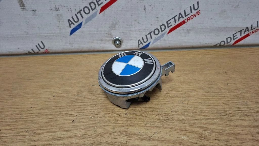 Klamka zewnętrzna klapy bagażnika – BMW Seria 6 F12 F13 (2010-2018)