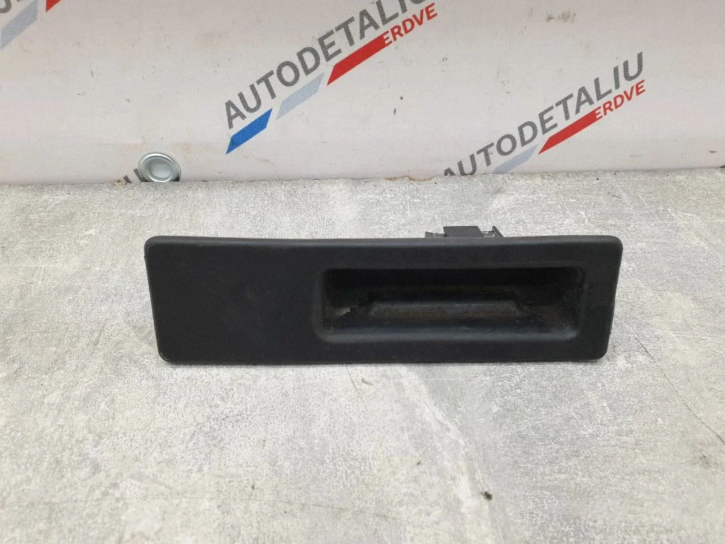 Tagaluugi avamiskäepide (välimine) – BMW 3-seeria F30 F35 F31 (2012-2018)