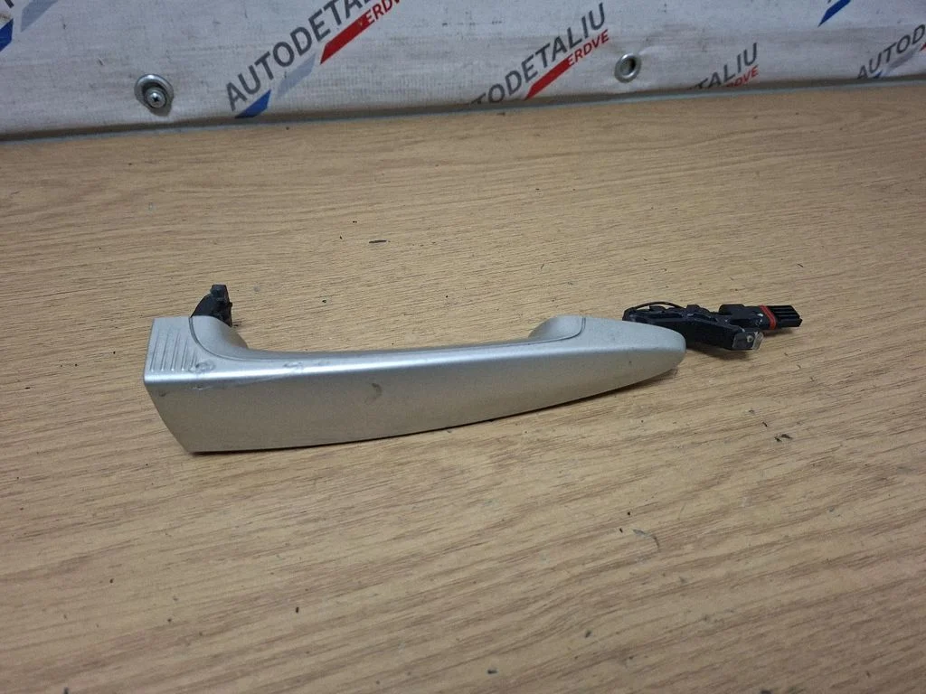 Esiukse välimine käepide 7259418