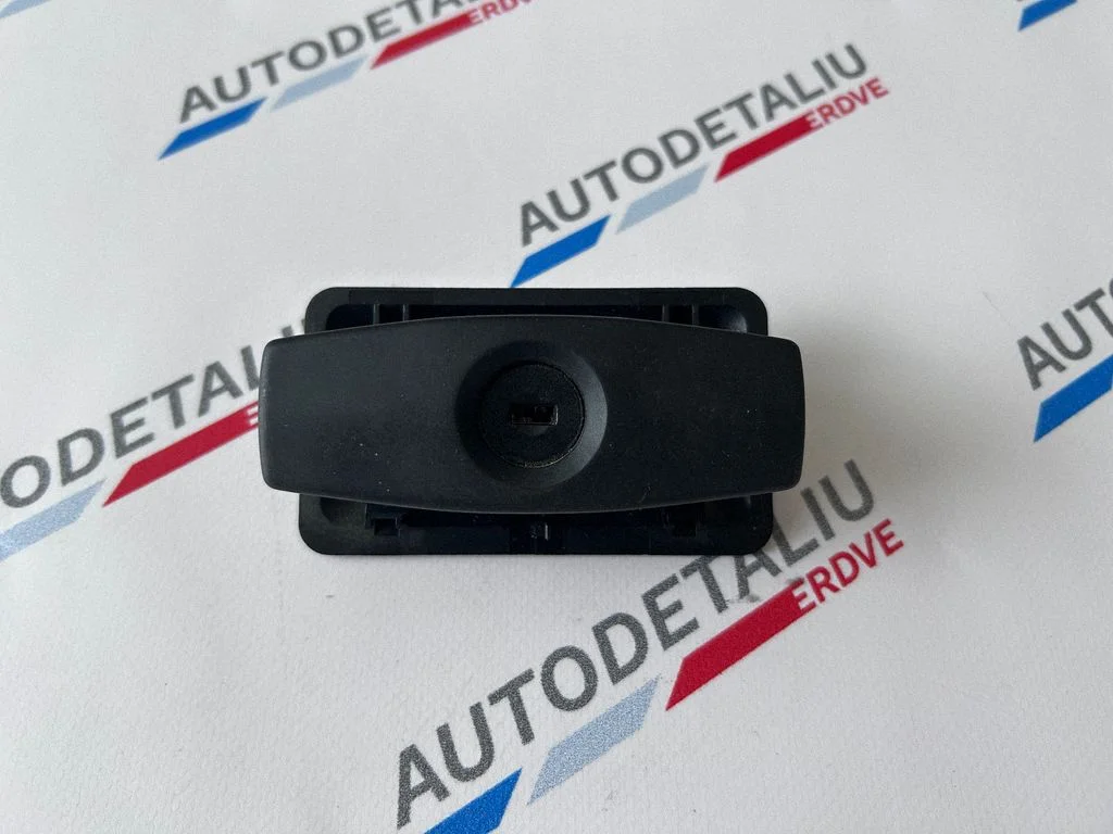 Glove box handle – BMW 5 Series E60 E61 (2004-2010)