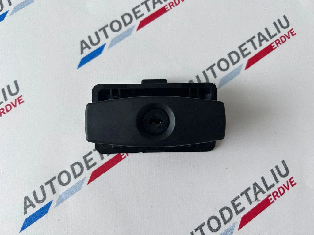 Glove box handle – BMW 5 Series E60 E61 (2004-2010)
