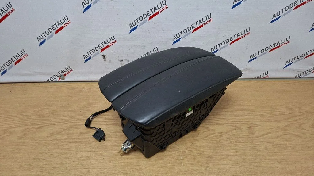 Armrest 9115084