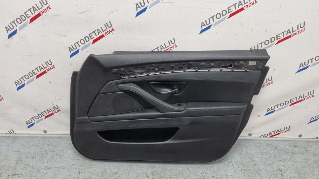 Front door card panel trim C285346