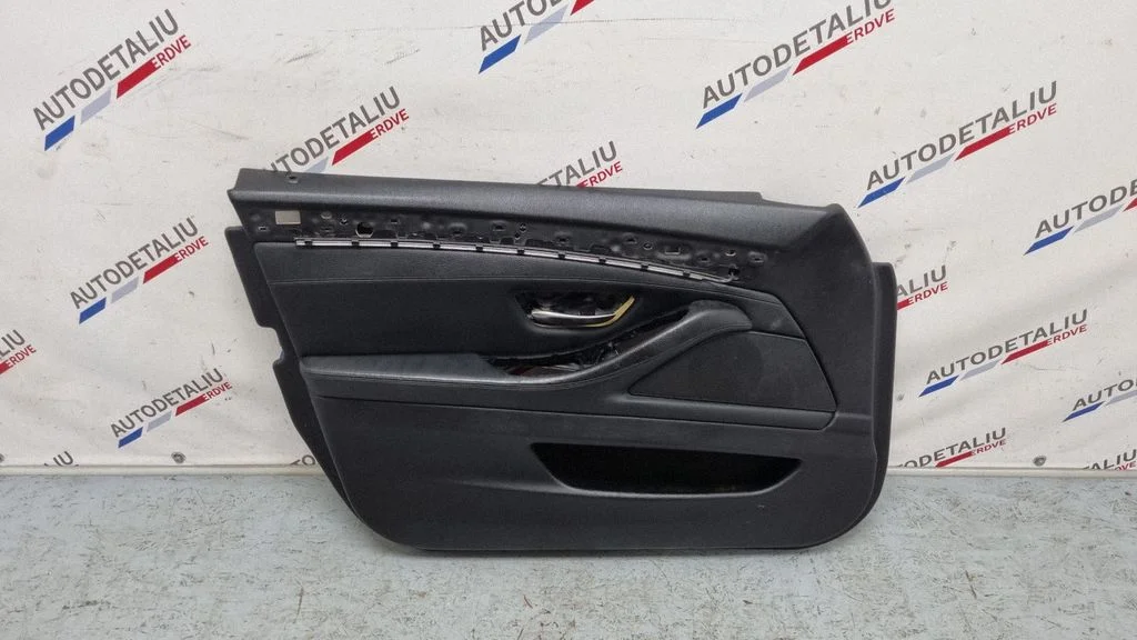 Front door card panel trim C285346