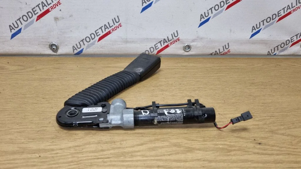 Priekšējās drošības jostas sprādze 9115306