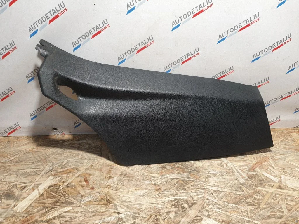 Osłona słupka D (dolna) 7323666