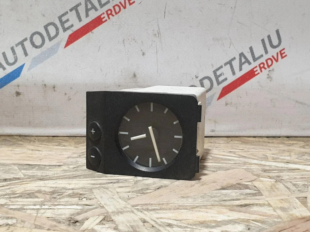 Pulkstenis – BMW Z3 E36 (1994-2002)