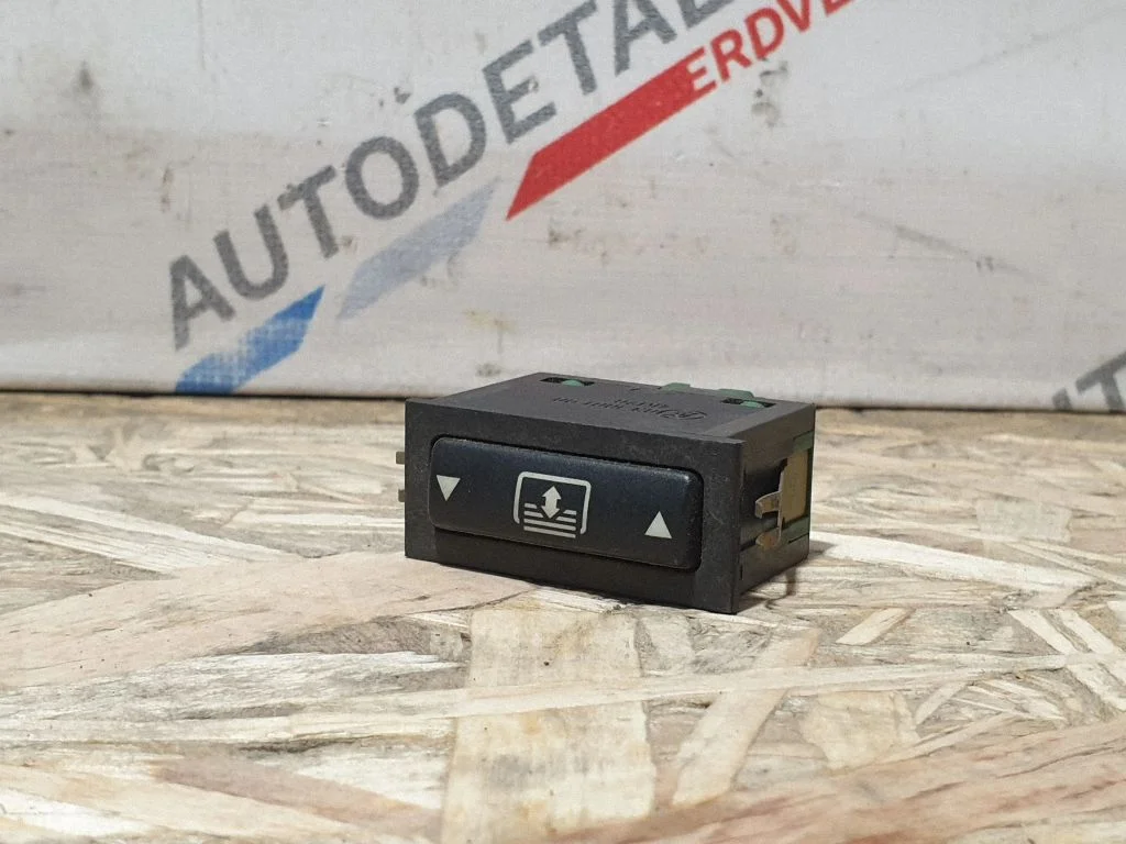 Citi slēdži/rokturi/pārslēdži 8352252