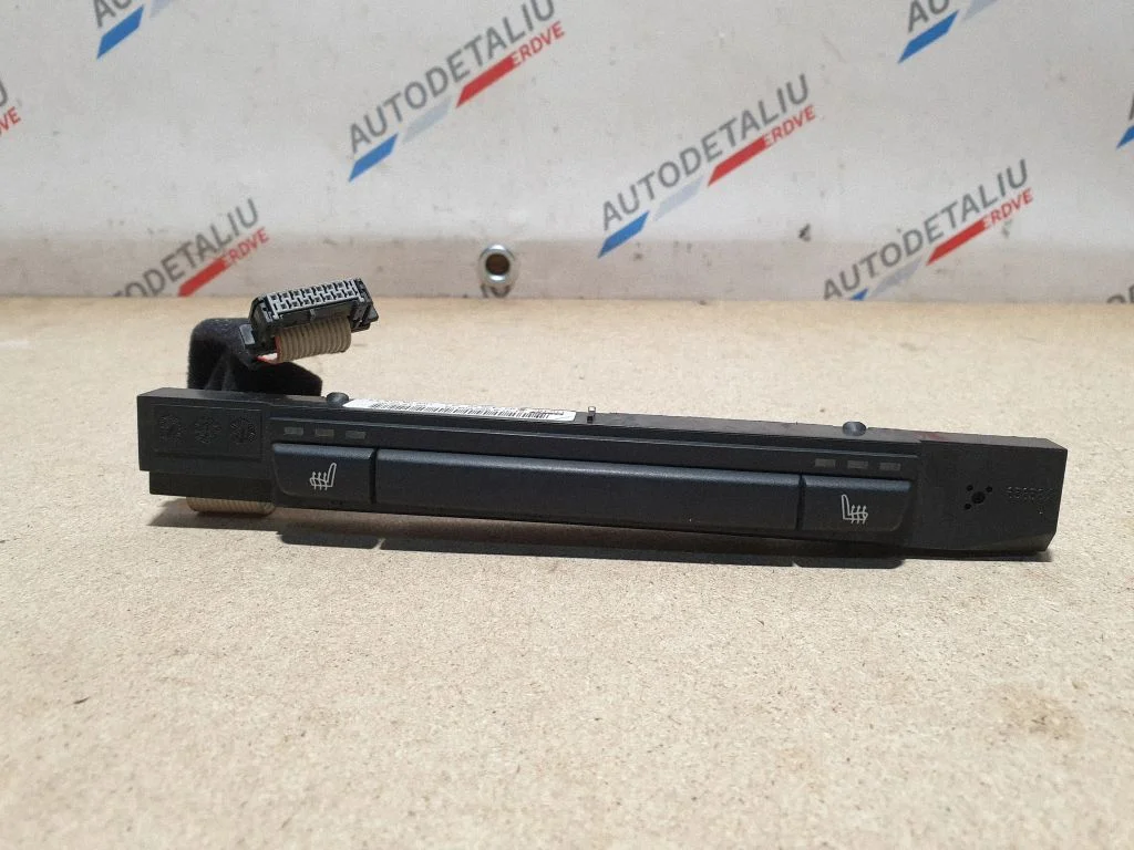 Seat heating switch – BMW 1 Series E81 E87 (2004-2011)