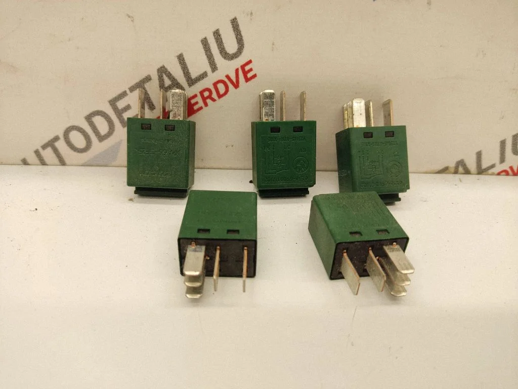 Logu tīrītāju relejs 6980177