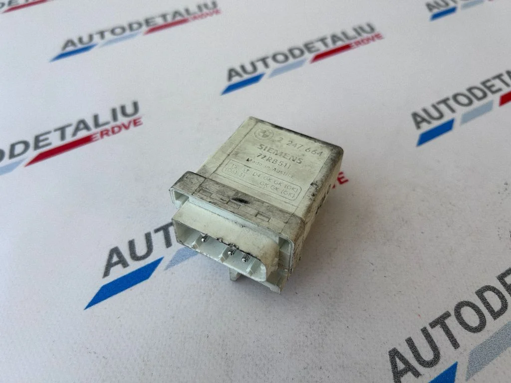 Kvēlsveču priekšuzsildes relejs 2247664