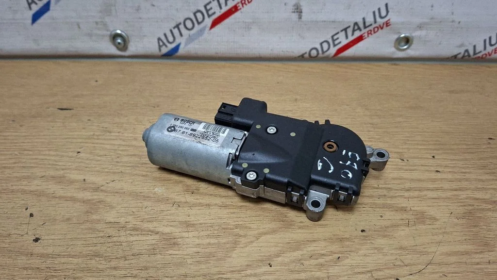 Katuseluugi mootor/ajam 6922652