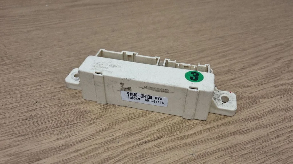 Centrālās slēgšanas vadības bloks 919402H130