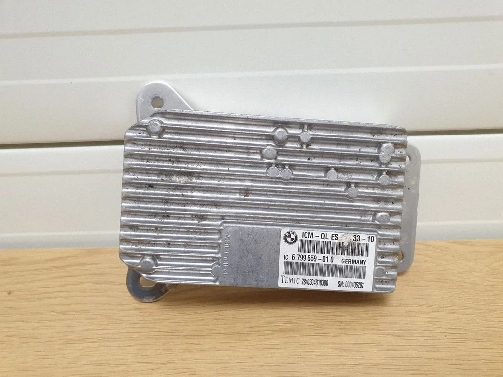 Balstiekārtas vadības bloks 6799659