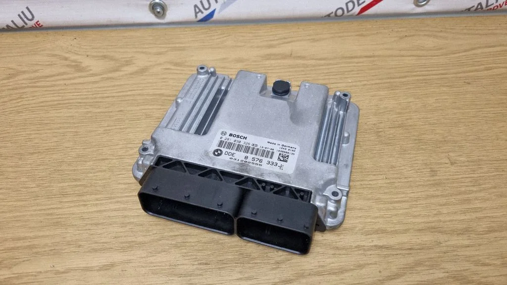 Dzinēja vadības bloks 8576333