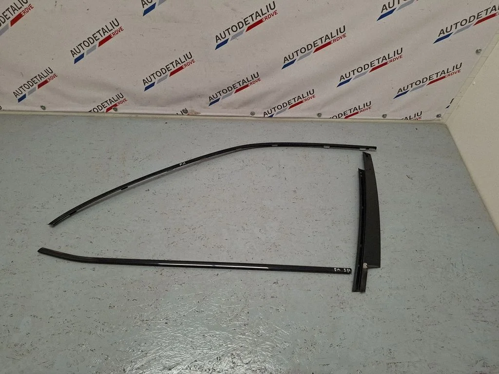 Priekšējo durvju apdare (molings) – BMW X5 E70 (2006-2013)